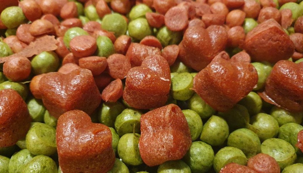 Hundekekse backen mit der Backmatte: Rote Beete und Spinat